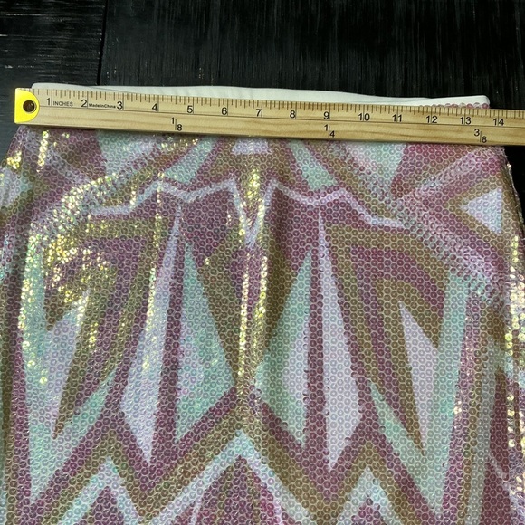 Decree Iridescent Pink and Gold Mini Skirt - Picture 7 of 8